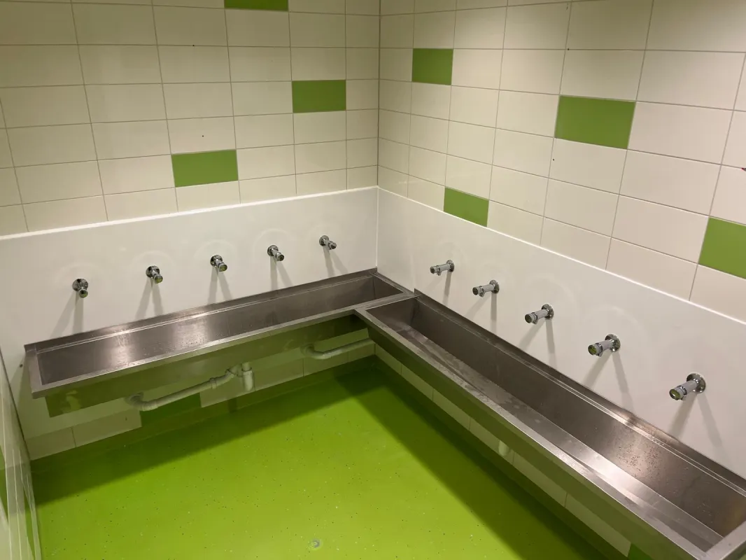 Sanitair installatie en afwerking